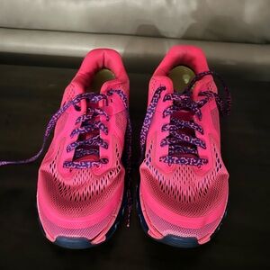 Nike Airmax rare color combo 7Y/8.5 ladies